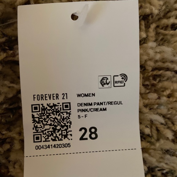 Pink Jeans - Picture 4 of 4